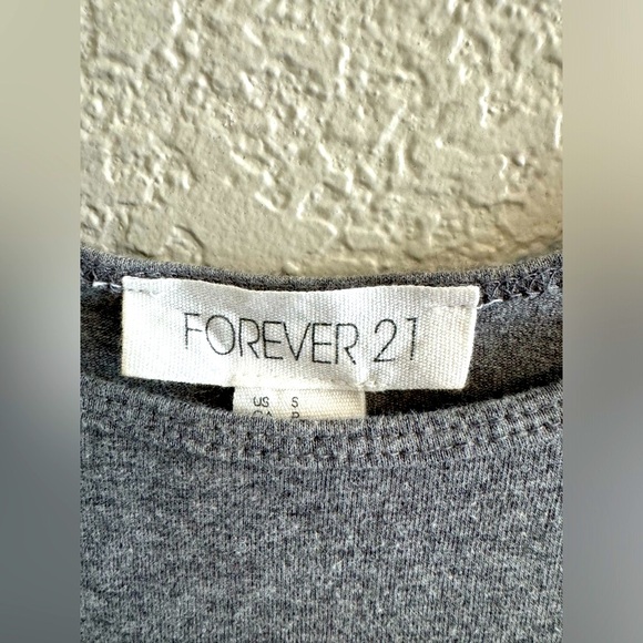 Forever 21 - Picture 3 of 3